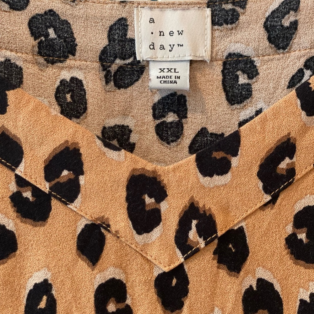 Leopard Print Top - Picture 4 of 4